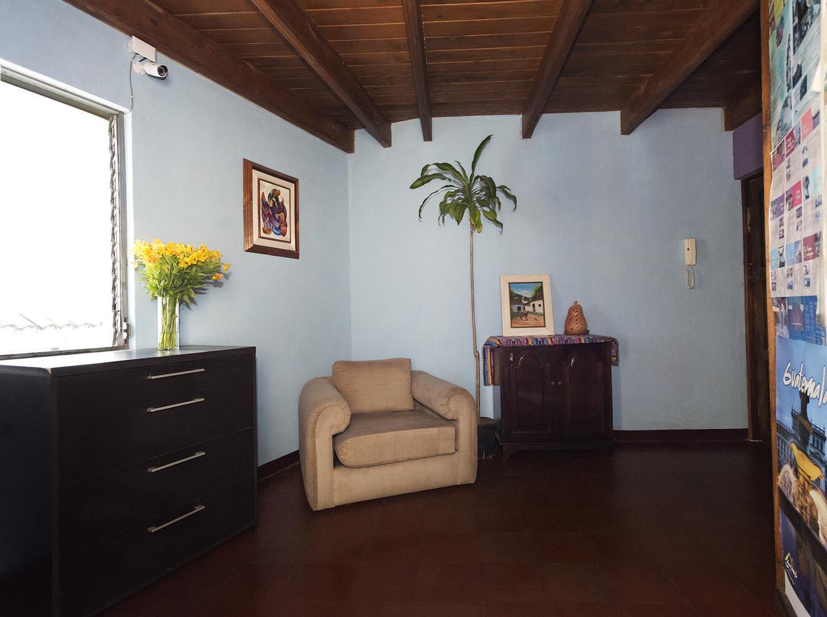 Quetzalroo Hostel Guatemala City ภายนอก รูปภาพ